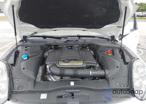 2017 Porsche Cayenne Platinum Edition from USA, damaged, VIN WP1AA2A29HKA83911